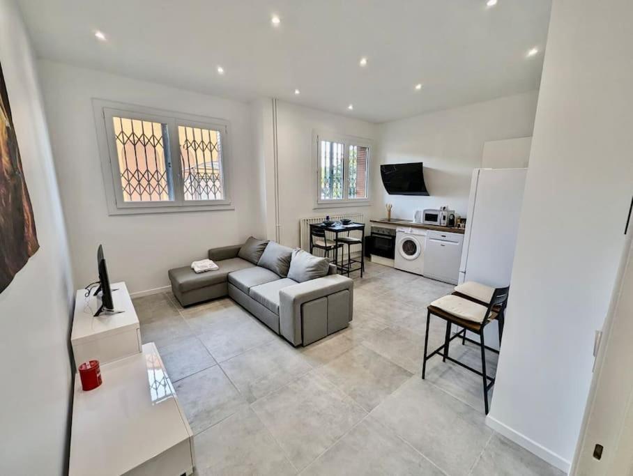 Apartamento Magnifique T2 Refait A Neuf - Calme & Equipe Avec Parking